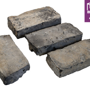 ノワールルーフ　L220xW105xH45(+-10)mm内外